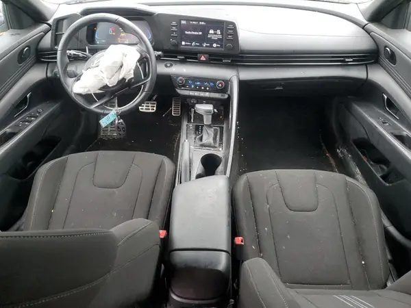 KMHLM4DG2SU866709 2025 HYUNDAI ELANTRA - Image 8