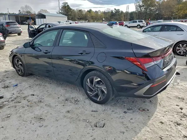 KMHLM4DG2SU867102 2025 HYUNDAI ELANTRA - Image 2