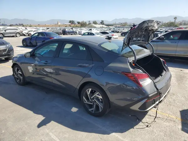 KMHLM4DG2SU869383 2025 HYUNDAI ELANTRA - Image 2