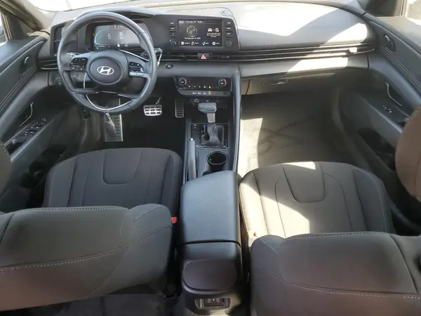 KMHLM4DG2SU869383 2025 HYUNDAI ELANTRA - Image 8