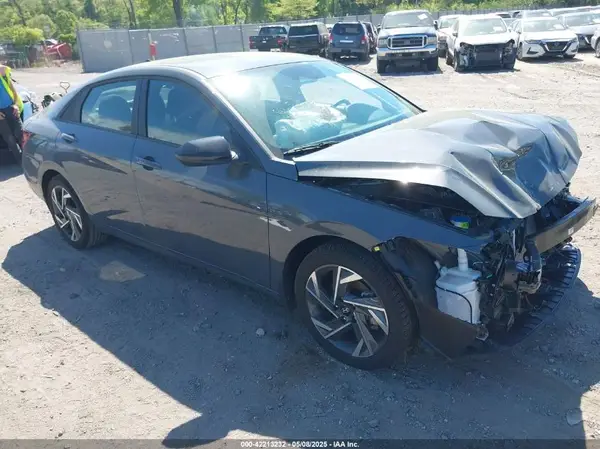 KMHLM4DG2SU876494 2025 HYUNDAI ELANTRA - Image 1