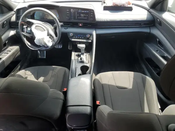 KMHLM4DG2SU880139 2025 HYUNDAI ELANTRA - Image 8