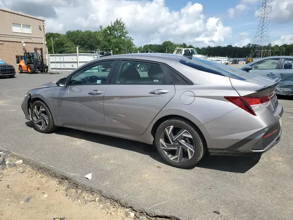 KMHLM4DG2SU882604 2025 HYUNDAI ELANTRA - Image 2