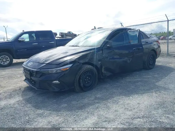 KMHLM4DG2SU885857 2025 HYUNDAI ELANTRA - Image 2