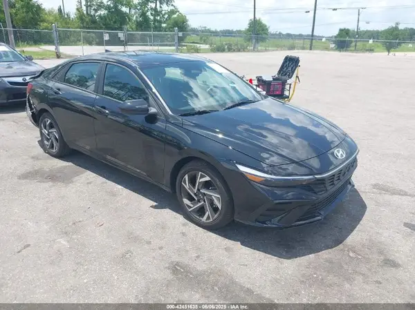 KMHLM4DG2SU888645 2025 HYUNDAI ELANTRA - Image 1