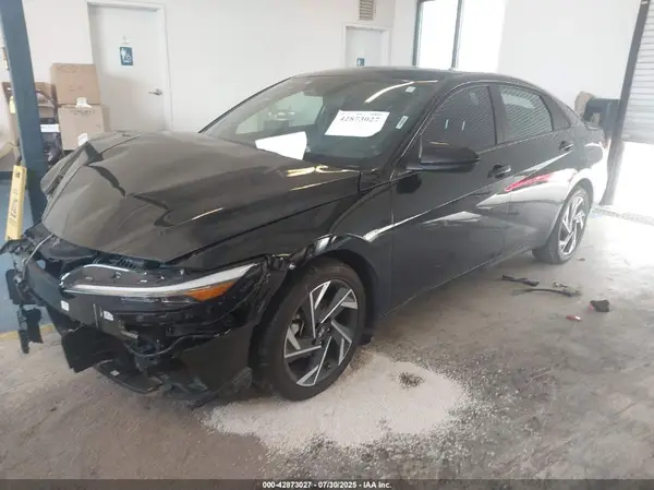 KMHLM4DG2SU892565 2025 HYUNDAI ELANTRA - Image 2