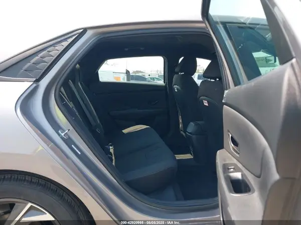 KMHLM4DG2SU908750 2025 HYUNDAI ELANTRA - Image 8