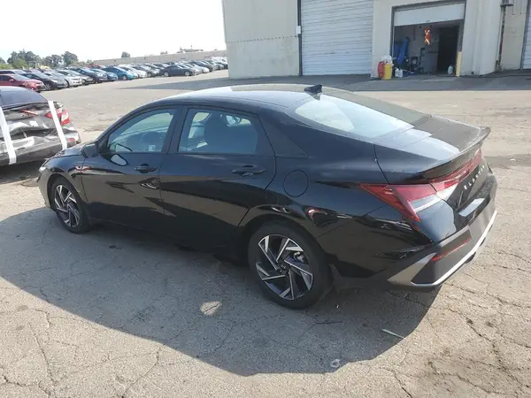 KMHLM4DG2SU909462 2025 HYUNDAI ELANTRA - Image 2