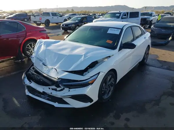 KMHLM4DG2SU909655 2025 HYUNDAI ELANTRA - Image 2