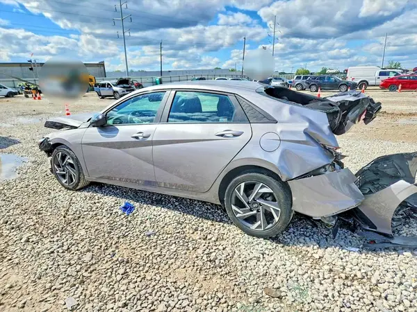 KMHLM4DG2SU910370 2025 HYUNDAI ELANTRA - Image 2