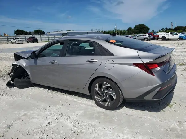 KMHLM4DG2SU929081 2025 HYUNDAI ELANTRA - Image 2