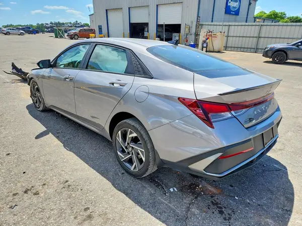 KMHLM4DG2SU948617 2025 HYUNDAI ELANTRA - Image 2