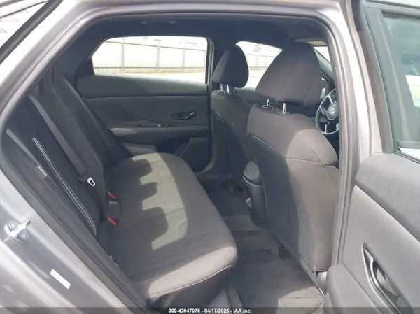 KMHLM4DG2SU954983 2025 HYUNDAI ELANTRA - Image 8