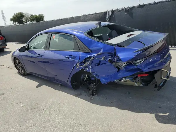 KMHLM4DG2SU955714 2025 HYUNDAI ELANTRA - Image 2