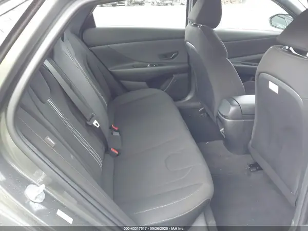 KMHLM4DG2SU955860 2025 HYUNDAI ELANTRA - Image 8