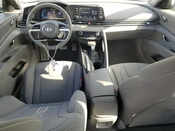 KMHLM4DG2SU957043 2025 HYUNDAI ELANTRA - Image 8