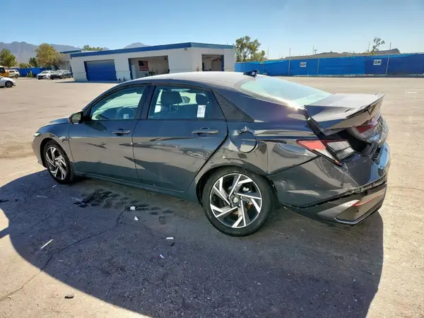 KMHLM4DG2SU964672 2025 HYUNDAI ELANTRA - Image 2