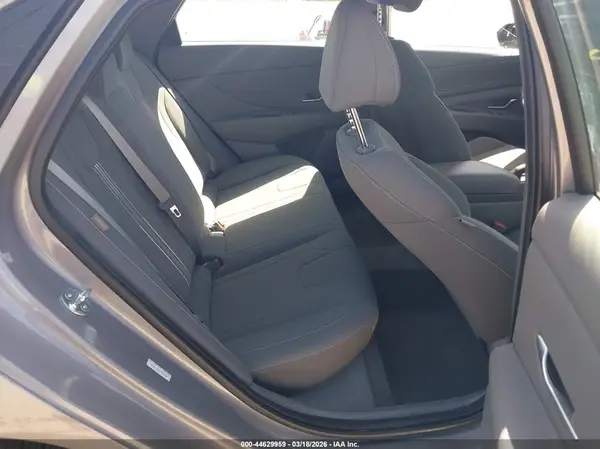 KMHLM4DG2SU969466 2025 HYUNDAI ELANTRA - Image 8