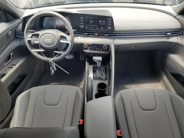 KMHLM4DG2SU979527 2025 HYUNDAI ELANTRA - Image 8
