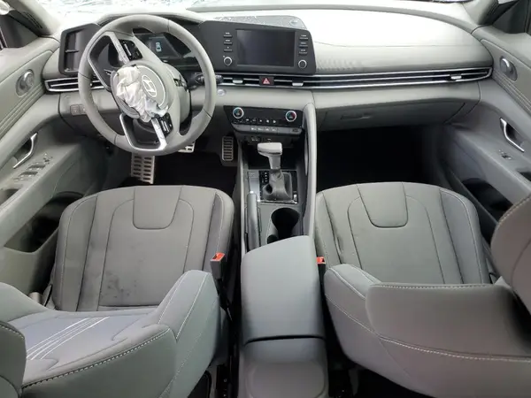 KMHLM4DG2SU982203 2025 HYUNDAI ELANTRA - Image 8