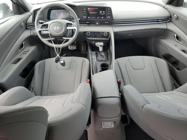 KMHLM4DG2SU995582 2025 HYUNDAI ELANTRA - Image 8