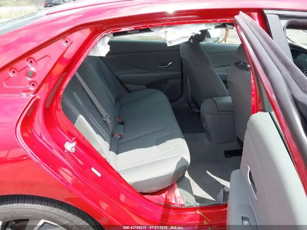 KMHLM4DG2SU996439 2025 HYUNDAI ELANTRA - Image 8