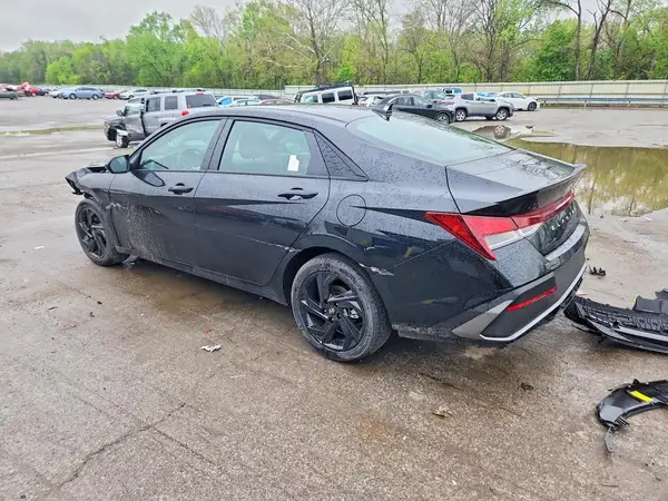 KMHLM4DG2TU118236 2026 HYUNDAI ELANTRA - Image 2