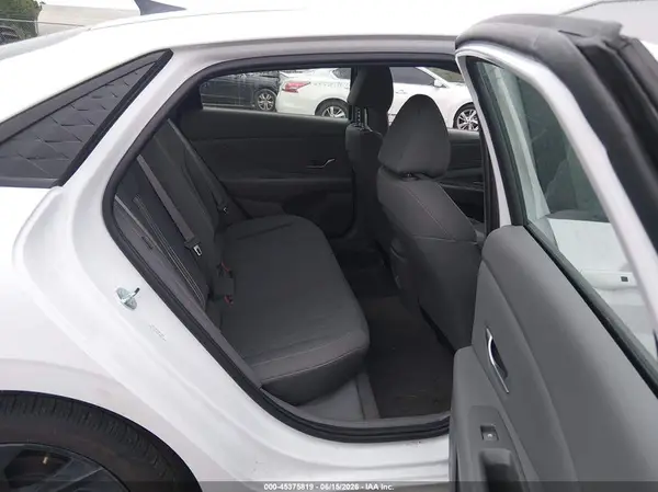 KMHLM4DG2TU121363 2026 HYUNDAI ELANTRA - Image 8
