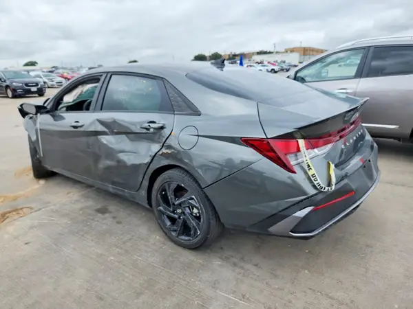 KMHLM4DG2TU137689 2026 HYUNDAI ELANTRA - Image 2