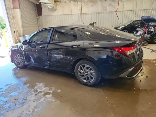 KMHLM4DG3RU635912 2024 HYUNDAI ELANTRA - Image 2