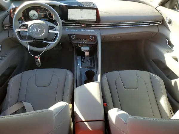 KMHLM4DG3RU636431 2024 HYUNDAI ELANTRA - Image 8