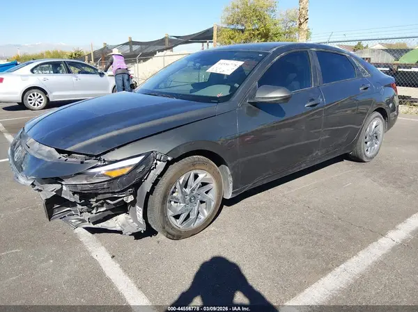 KMHLM4DG3RU638244 2024 HYUNDAI ELANTRA - Image 2