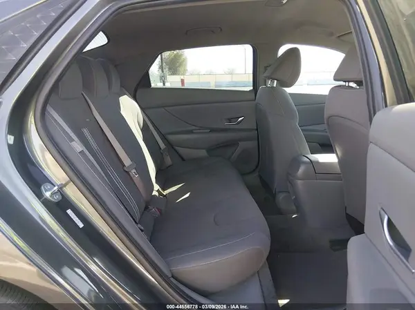 KMHLM4DG3RU638244 2024 HYUNDAI ELANTRA - Image 8