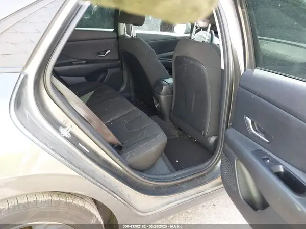 KMHLM4DG3RU638860 2024 HYUNDAI ELANTRA - Image 8
