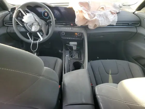 KMHLM4DG3RU645646 2024 HYUNDAI ELANTRA - Image 8