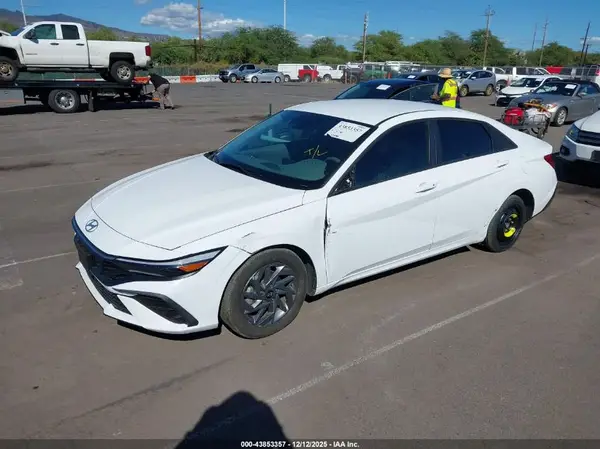 KMHLM4DG3RU649146 2024 HYUNDAI ELANTRA - Image 2