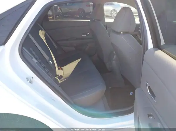 KMHLM4DG3RU649146 2024 HYUNDAI ELANTRA - Image 8