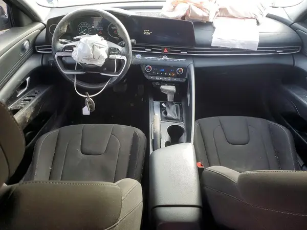 KMHLM4DG3RU649261 2024 HYUNDAI ELANTRA - Image 8