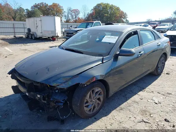 KMHLM4DG3RU651771 2024 HYUNDAI ELANTRA - Image 2