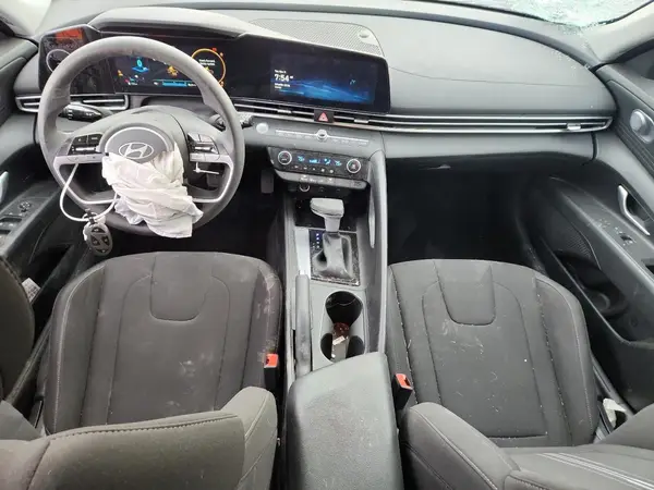KMHLM4DG3RU652676 2024 HYUNDAI ELANTRA - Image 8