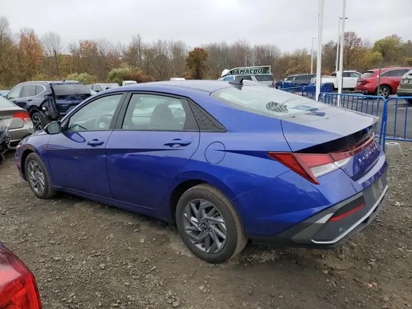 KMHLM4DG3RU654928 2024 HYUNDAI ELANTRA - Image 2