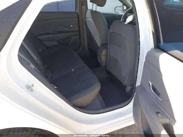 KMHLM4DG3RU656016 2024 HYUNDAI ELANTRA - Image 8