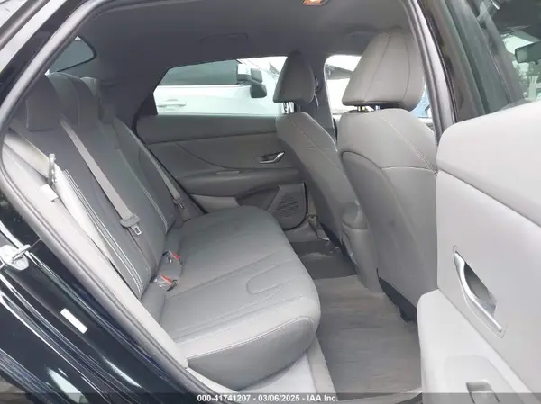 KMHLM4DG3RU657781 2024 HYUNDAI ELANTRA - Image 8