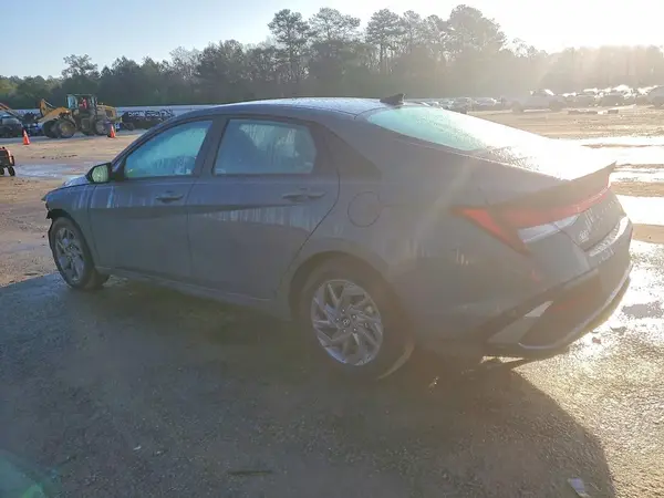 KMHLM4DG3RU661359 2024 HYUNDAI ELANTRA - Image 2