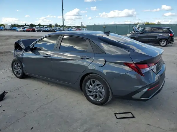 KMHLM4DG3RU661426 2024 HYUNDAI ELANTRA - Image 2