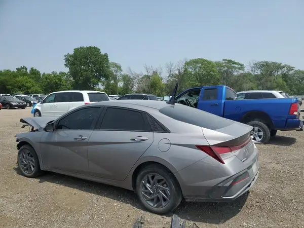 KMHLM4DG3RU662303 2024 HYUNDAI ELANTRA - Image 2