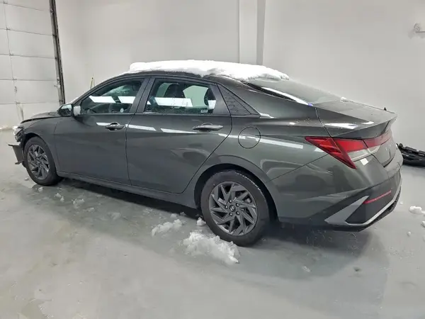 KMHLM4DG3RU662978 2024 HYUNDAI ELANTRA - Image 2