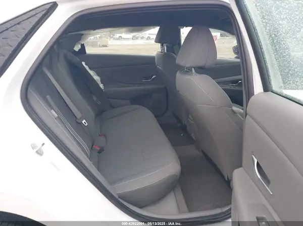 KMHLM4DG3RU666609 2024 HYUNDAI ELANTRA - Image 8