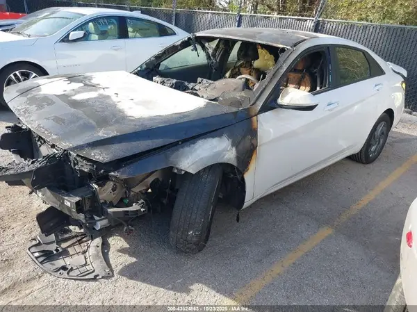 KMHLM4DG3RU670448 2024 HYUNDAI ELANTRA - Image 2
