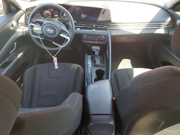 KMHLM4DG3RU675228 2024 HYUNDAI ELANTRA - Image 8